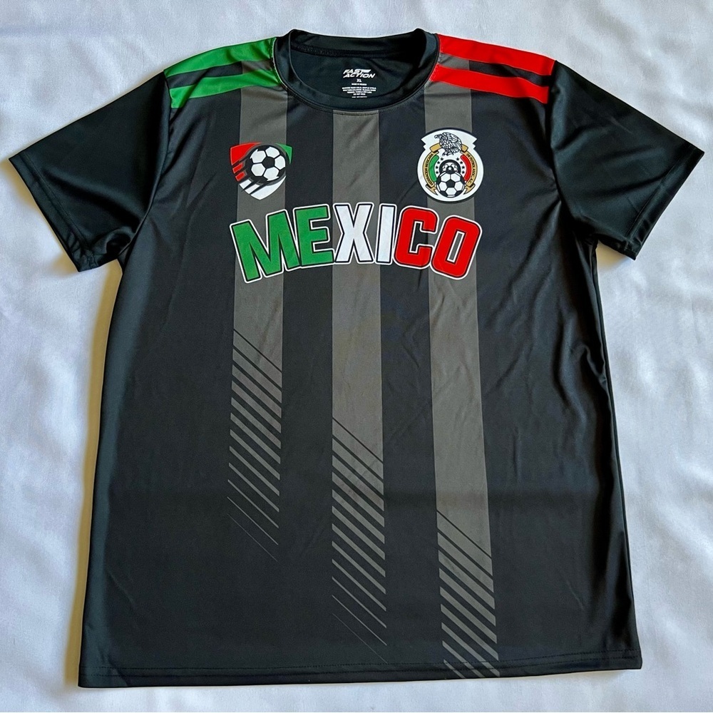 Mexico Soccer Team Men’s T-Shirt Black Fast Action Brand Size XL New